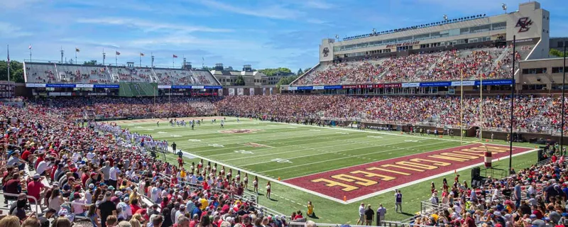 Almost 100 Quattrocanali power Alumni Stadium