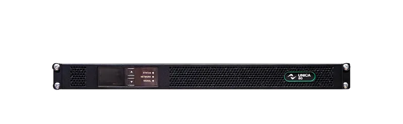 Unica 8G amplifier, front view with display and status, network and signal LEDs