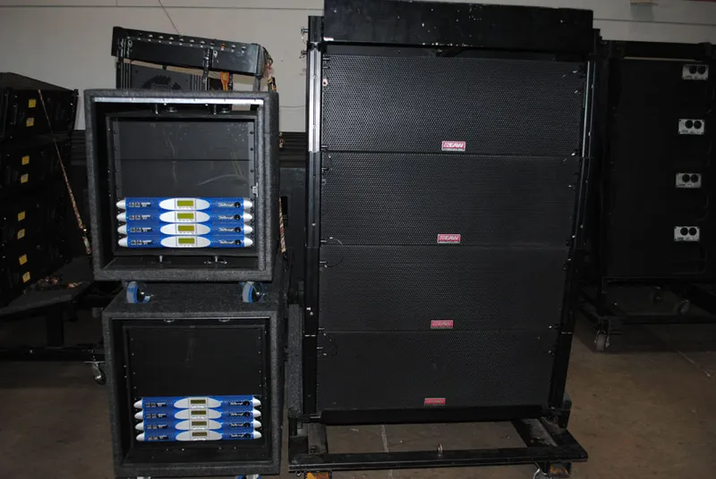 powersoft_gemini_amp_rack_front.jpg